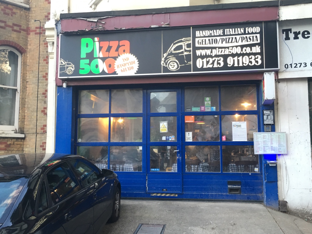 Pizza 500 exterior